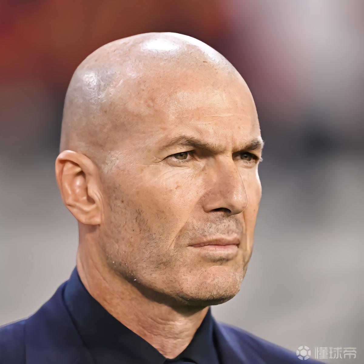 队报：齐达内要求法国足协培养边后卫